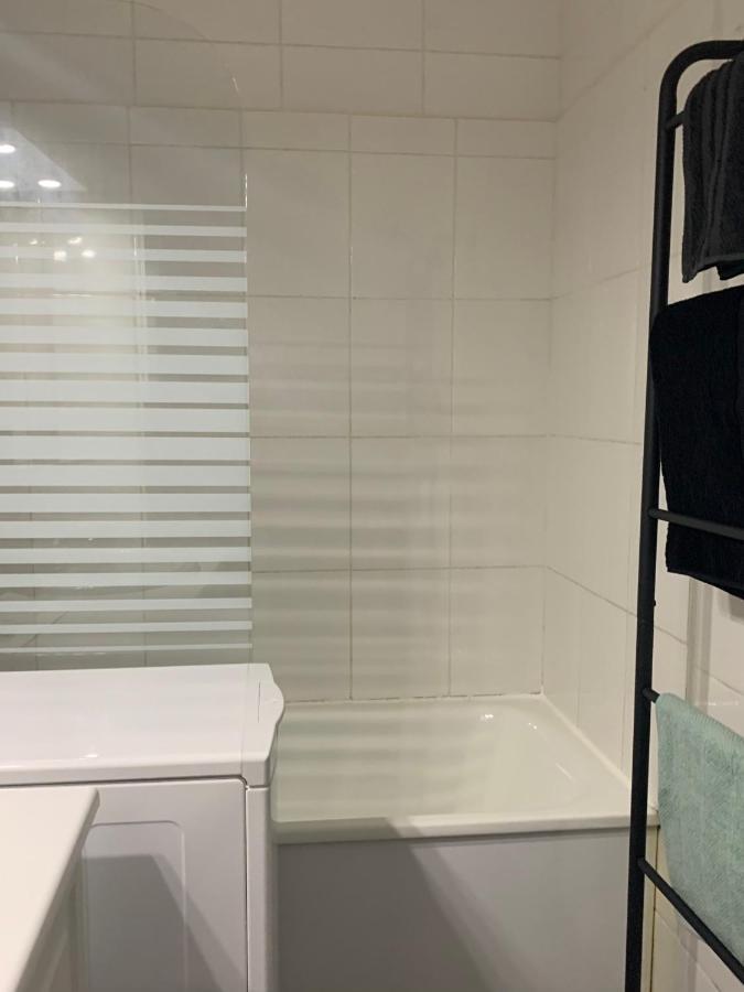 Joli Appartement En Plein Centre Libourne Exterior foto