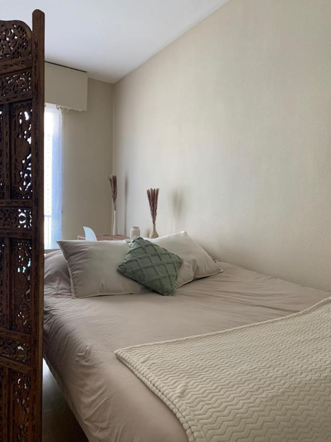 Joli Appartement En Plein Centre Libourne Exterior foto